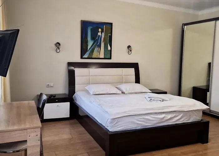 Apartamento в центрі міста із затишним двориком