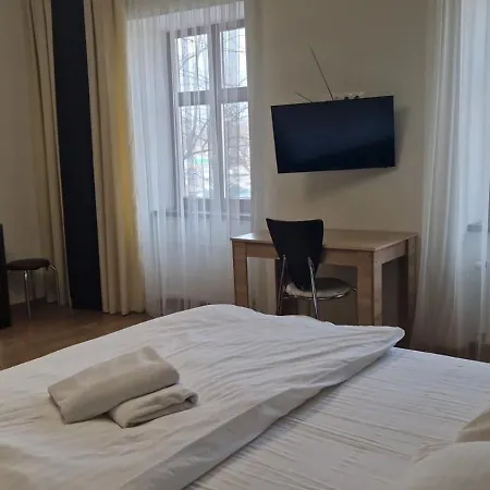 в центрі міста із затишним двориком Apartman Lviv